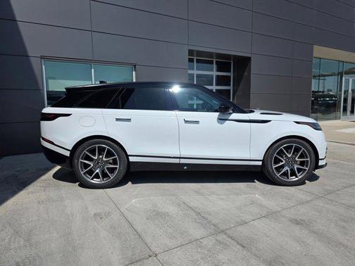 2026 Land Rover Range Rover Velar P250 SE R-Dynamic