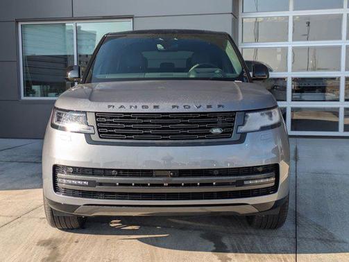 2026 Land Rover Range Rover P400 SE