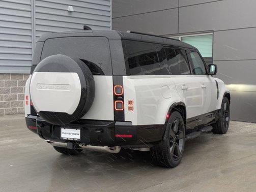 2026 Land Rover Defender P400 X-Dynamic SE