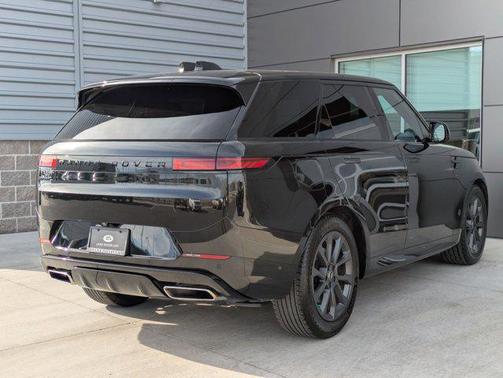2024 Land Rover Range Rover Sport SE
