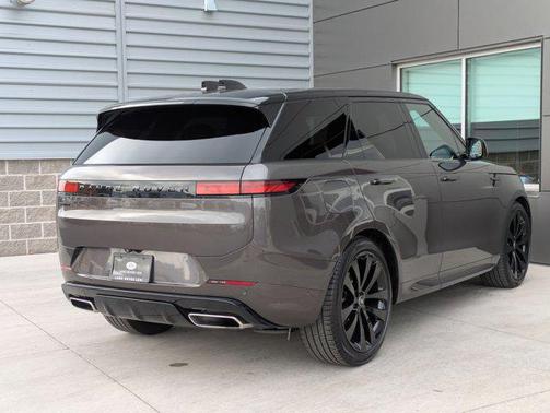 2024 Land Rover Range Rover Sport SE