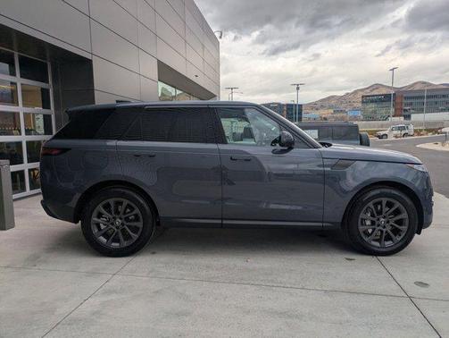 2025 Land Rover Range Rover Sport P360 S