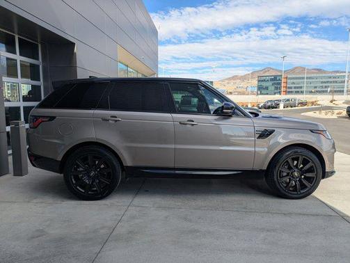 2021 Land Rover Range Rover Sport HSE Silver Edition