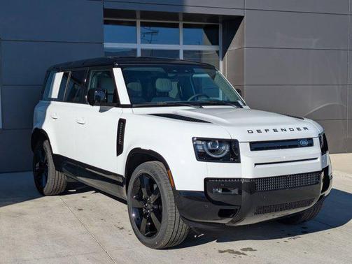 2026 Land Rover Defender 110 V8