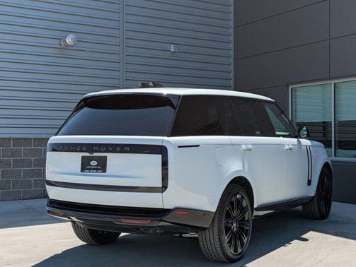 2025 Land Rover Range Rover P530 SE 7 Seat