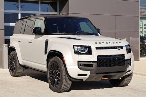 2026 Land Rover Defender P635 OCTA