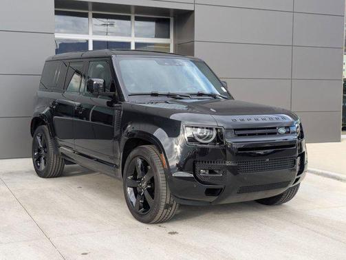 2025 Land Rover Defender 110 V8