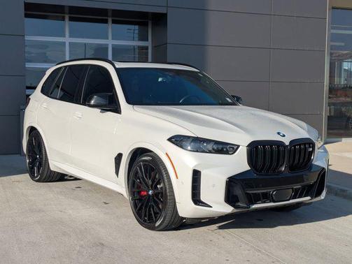 2024 BMW X5 M60i