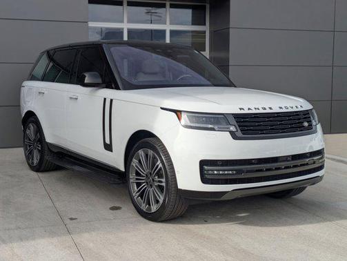 2023 Land Rover Range Rover P530 SE