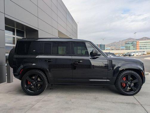 2023 Land Rover Defender 110 X