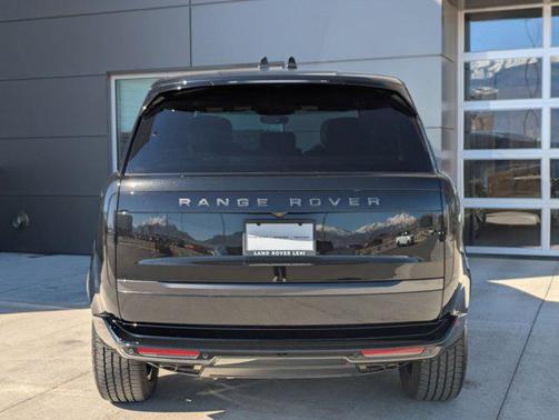 2024 Land Rover Range Rover P530 SE