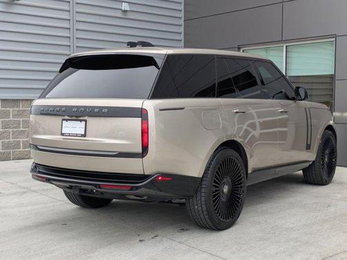 2024 Land Rover Range Rover P400 SE