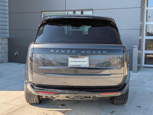 2025 Land Rover Range Rover P530 SE 7 Seat