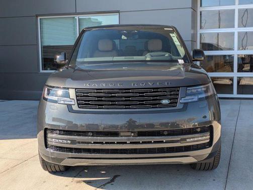 2025 Land Rover Range Rover P530 SE 7 Seat