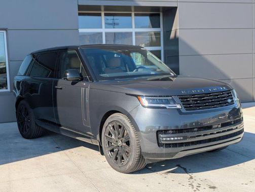 2025 Land Rover Range Rover P530 SE 7 Seat