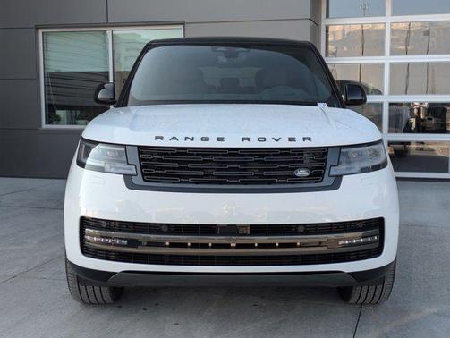 2026 Land Rover Range Rover P400 SE 7 Seat
