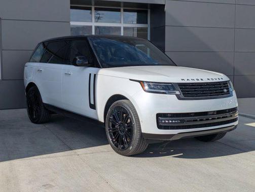 2026 Land Rover Range Rover P530 SE 7 Seat