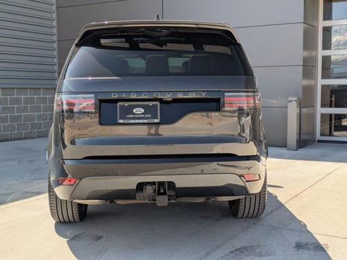 2024 Land Rover Discovery P300 Dynamic SE