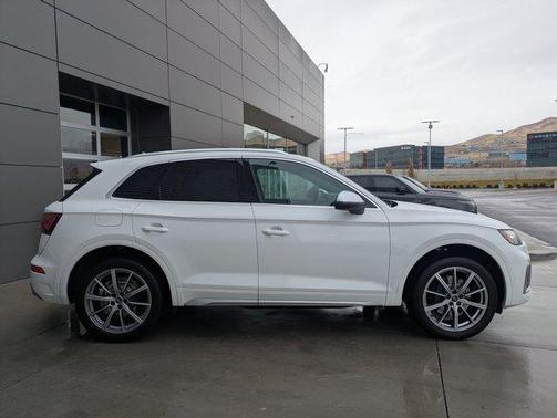 2022 Audi SQ5 3.0T Premium Plus