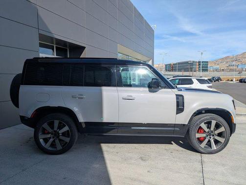 2026 Land Rover Defender P400 X