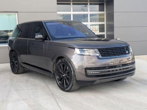 2023 Land Rover Range Rover P440e SE