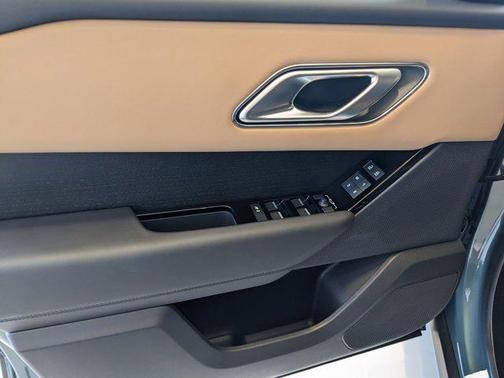 2026 Land Rover Range Rover Velar P400 Autobiography