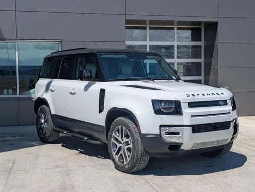 2025 Land Rover Defender 110 P300