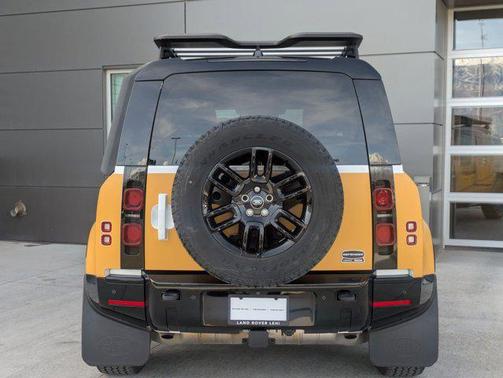 2023 Land Rover Defender 90 X-Dynamic SE