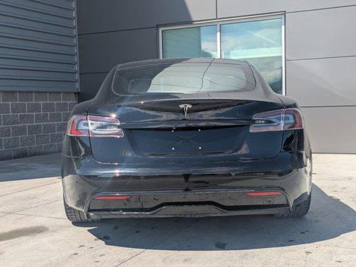 2021 Tesla Model S Plaid