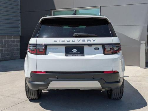 2022 Land Rover Discovery Sport SE