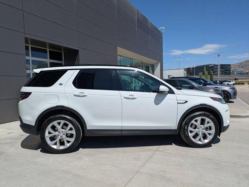 2022 Land Rover Discovery Sport SE