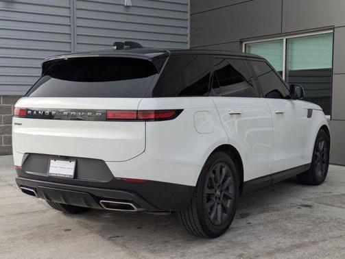 2024 Land Rover Range Rover Sport SE
