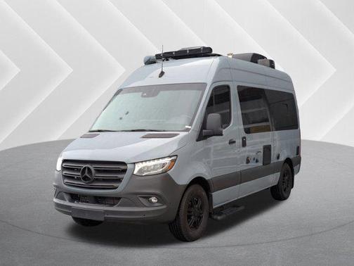 2022 Mercedes-Benz Sprinter 2500 Standard Roof