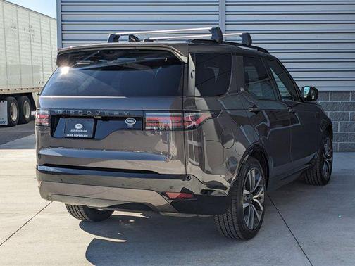 2023 Land Rover Discovery P360 S R-Dynamic