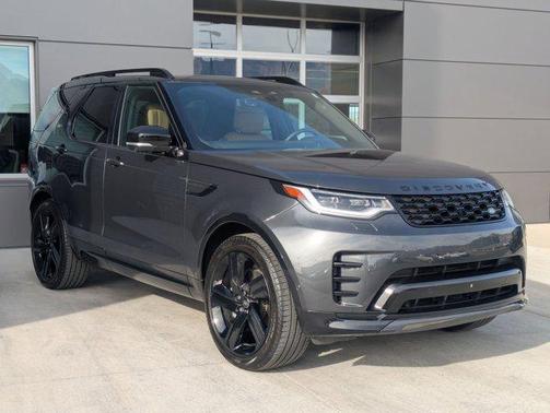 2024 Land Rover Discovery P300 Dynamic SE