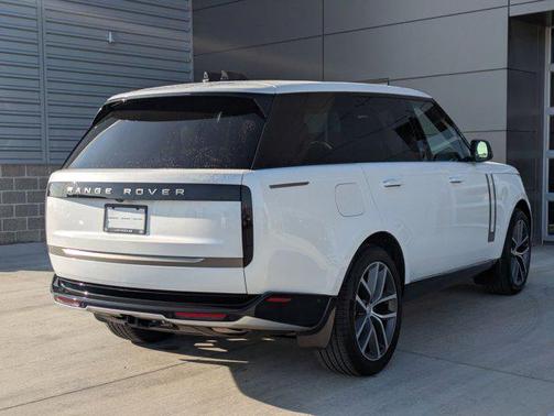 2024 Land Rover Range Rover P400 SE