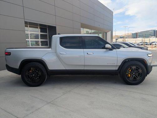 2022 Rivian R1T Adventure Package