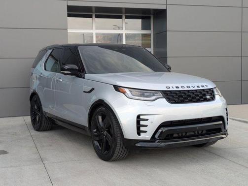 2024 Land Rover Discovery P300 Dynamic SE