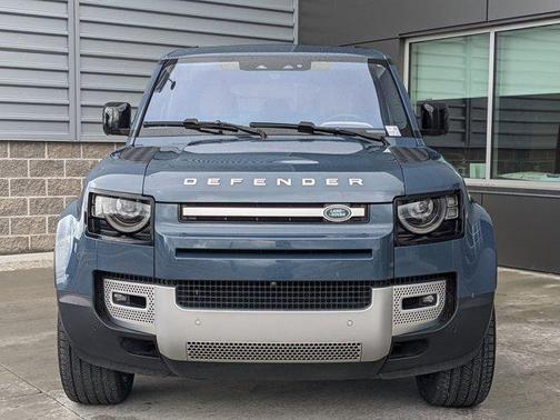 2022 Land Rover Defender 110 SE