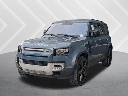2022 Land Rover Defender 110 SE