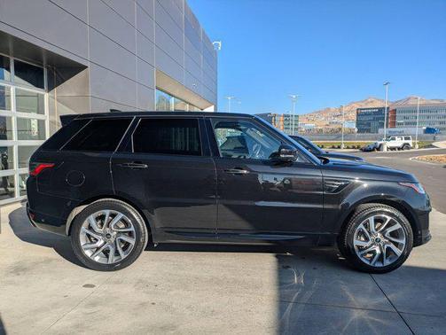 2021 Land Rover Range Rover Sport HSE Silver Edition