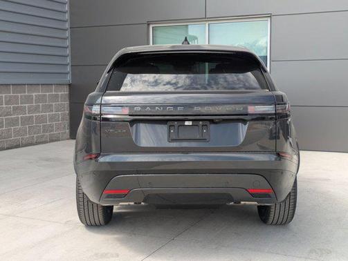 2026 Land Rover Range Rover Velar P250 SE R-Dynamic