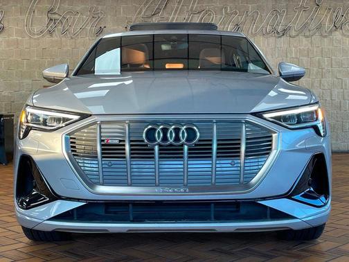 2022 Audi e-tron Sportback S line Premium