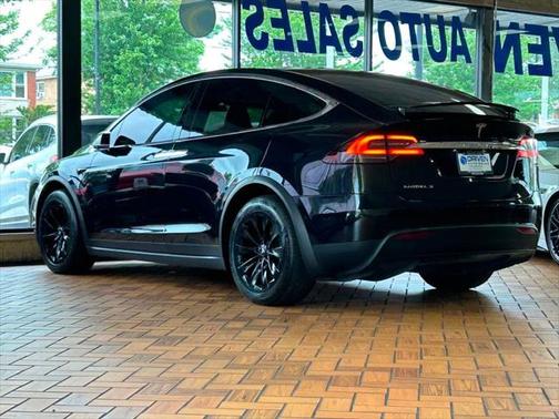 2017 Tesla Model X 75D AWD