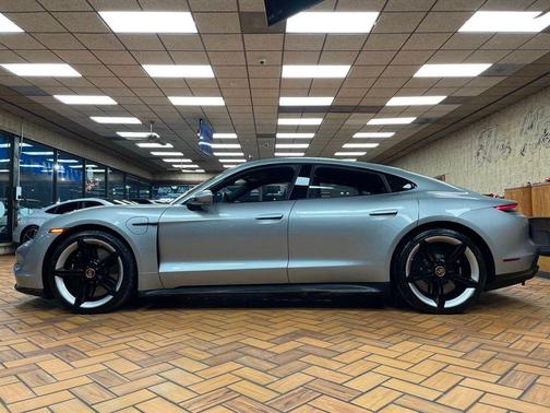 2020 Porsche Taycan Turbo S Sedan