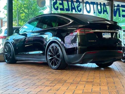 2018 Tesla Model X 75D AWD