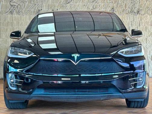 2018 Tesla Model X 75D AWD