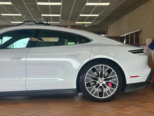 2022 Porsche Taycan 4S AWD