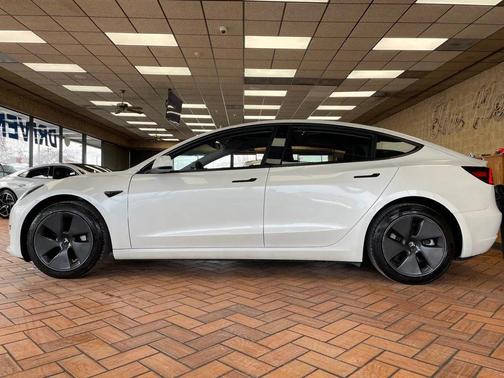 2023 Tesla Model 3 Standard Range