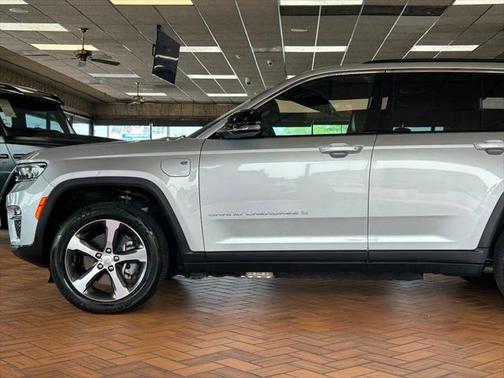 2024 Jeep Grand Cherokee 4xe Base